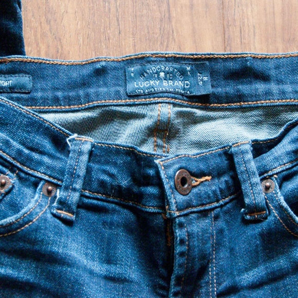Lucky Brand Sweet Straight Fit Jeans Size 4/27 - Picture 5 of 7